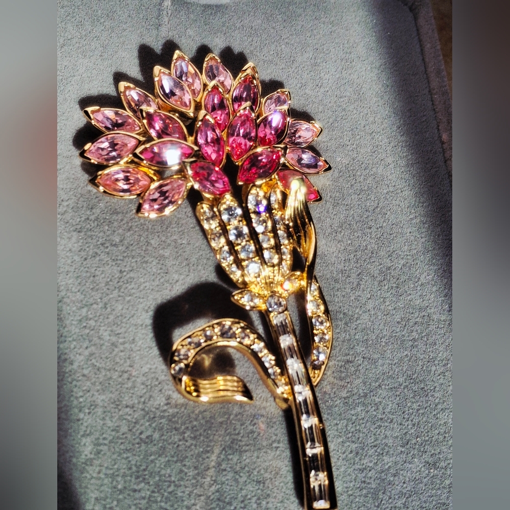 Nolan Miller Glamour Collection Elegant Dianthus Pin Goldtone
